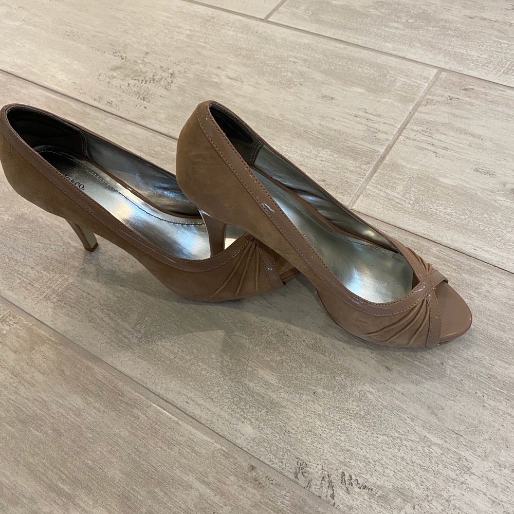 Tan Style & Co. heels